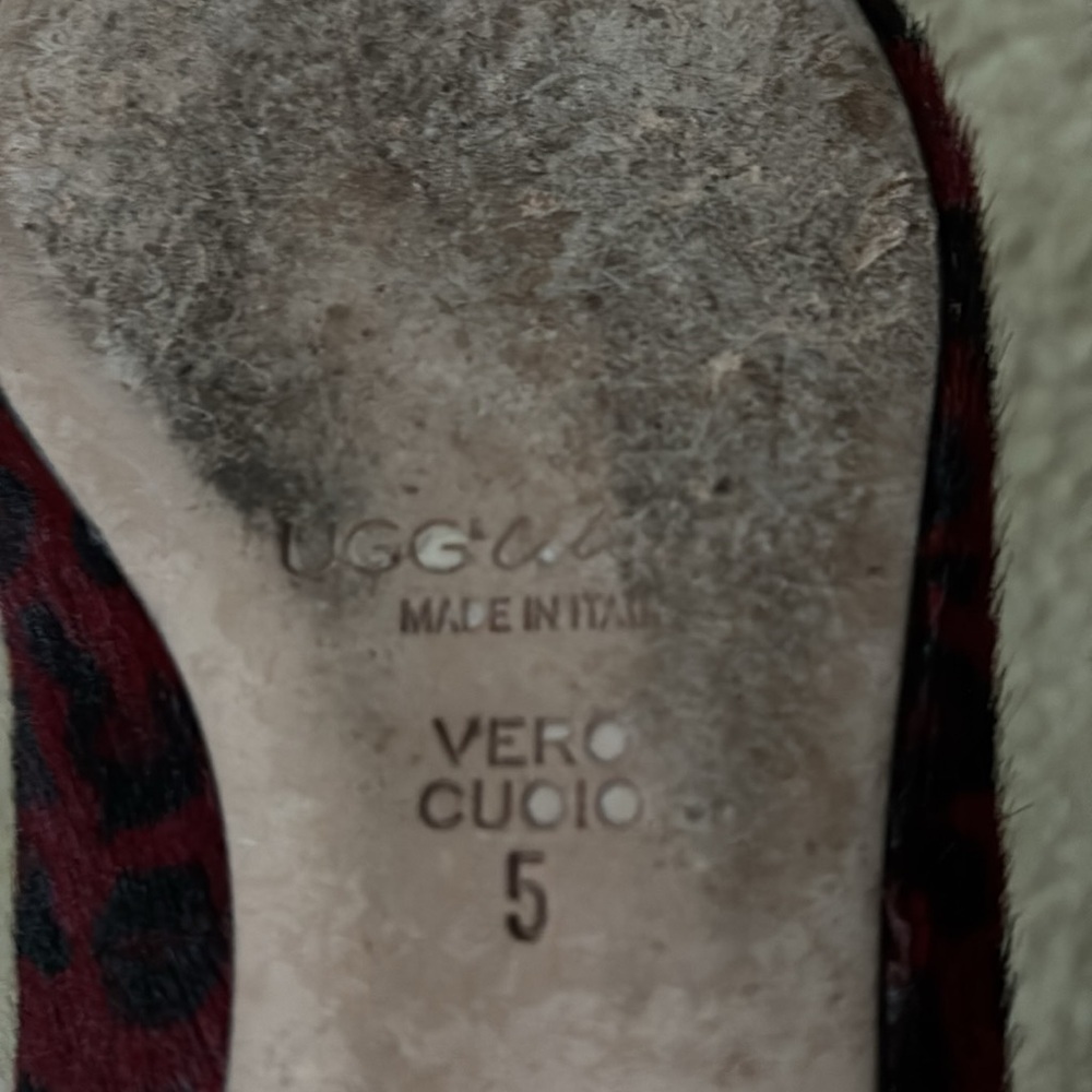 UGG Red and Black Flats Luxurious Velvet Loafers - Picture 4 of 4
